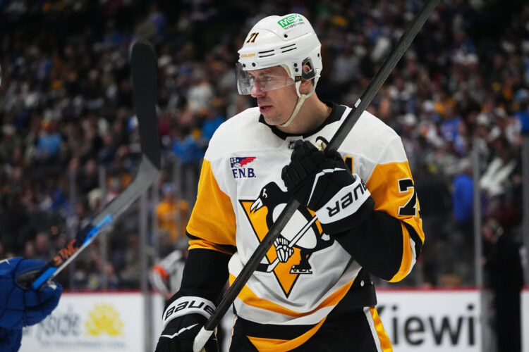Malkin collects career point 1,399 in return from injury, Penguins race by reeling Red Wings 5-1